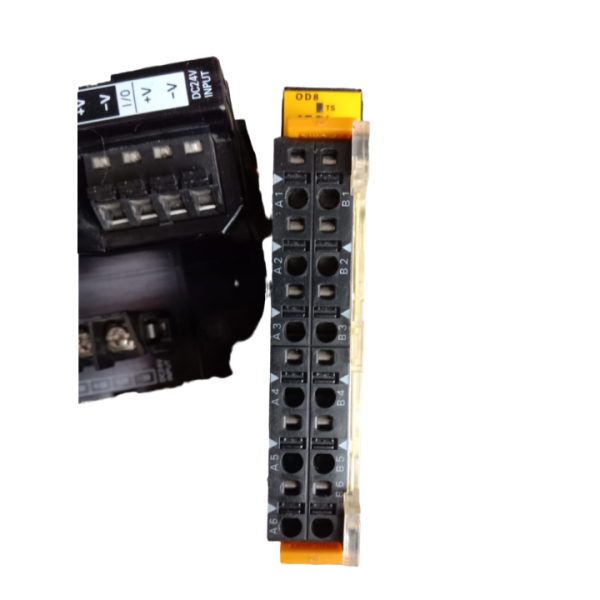 Omron GRT1-OD8 Digital Output Unit